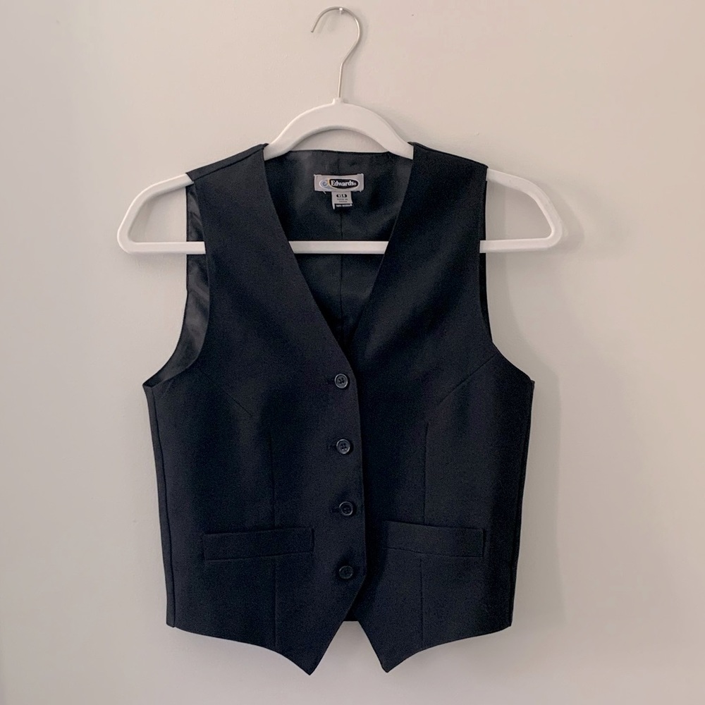 Edwards ladies vest black.